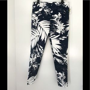 Vince Camuto Tropical/Floral Print Side Zip Ankle Pant